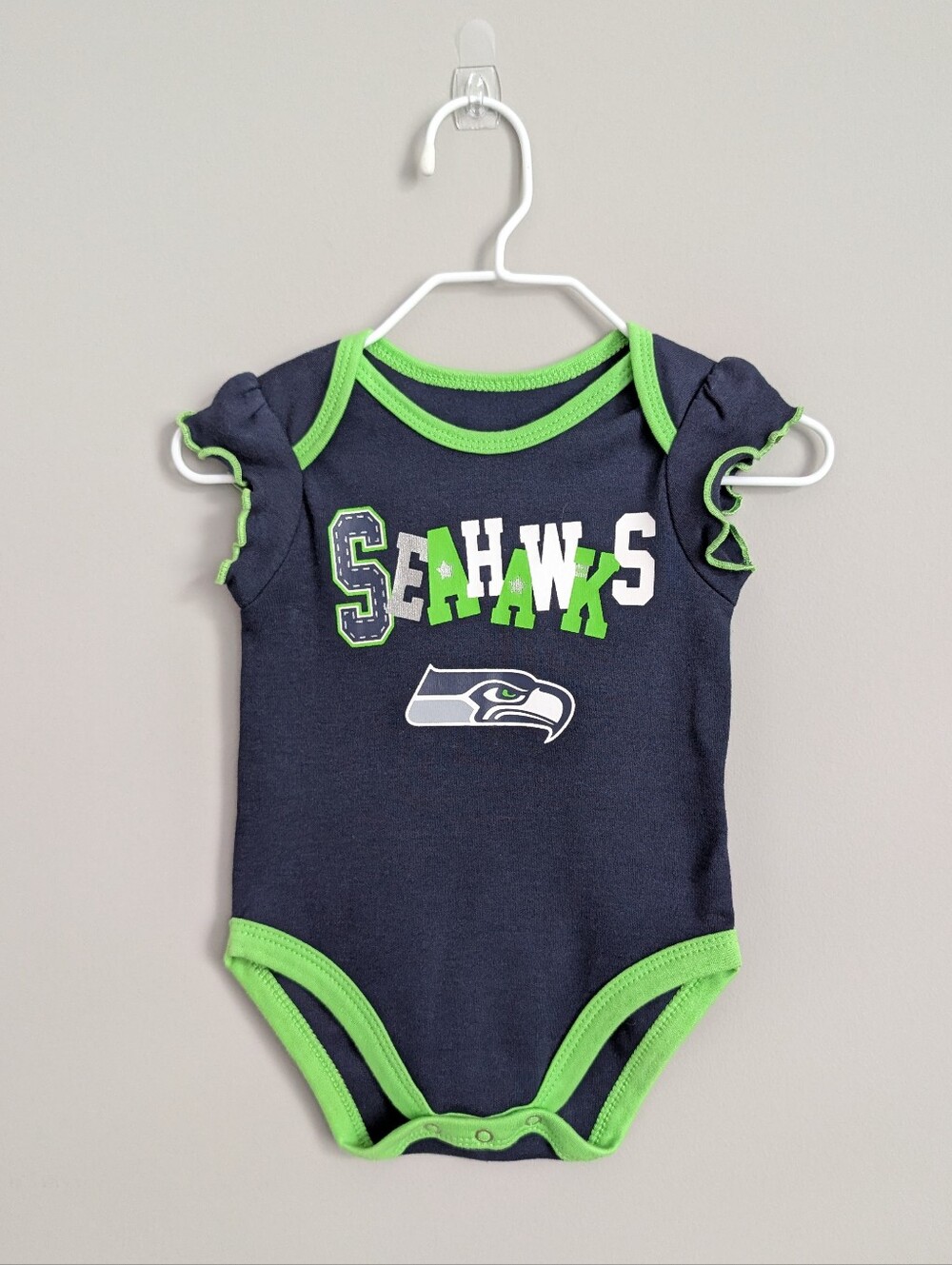 NFL Seattle Seahawks Girls Onesie One Piece Bodysuit Size 0-3 Months